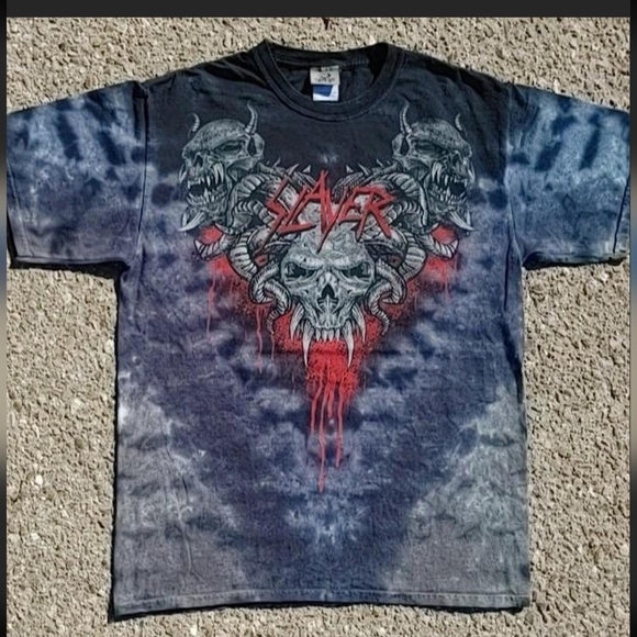 Liquid Blue Other - Vtg 2010 Slayer 3 Skulls Tie Dye Liquid Blue T-Shirt Large Metal Band Tee